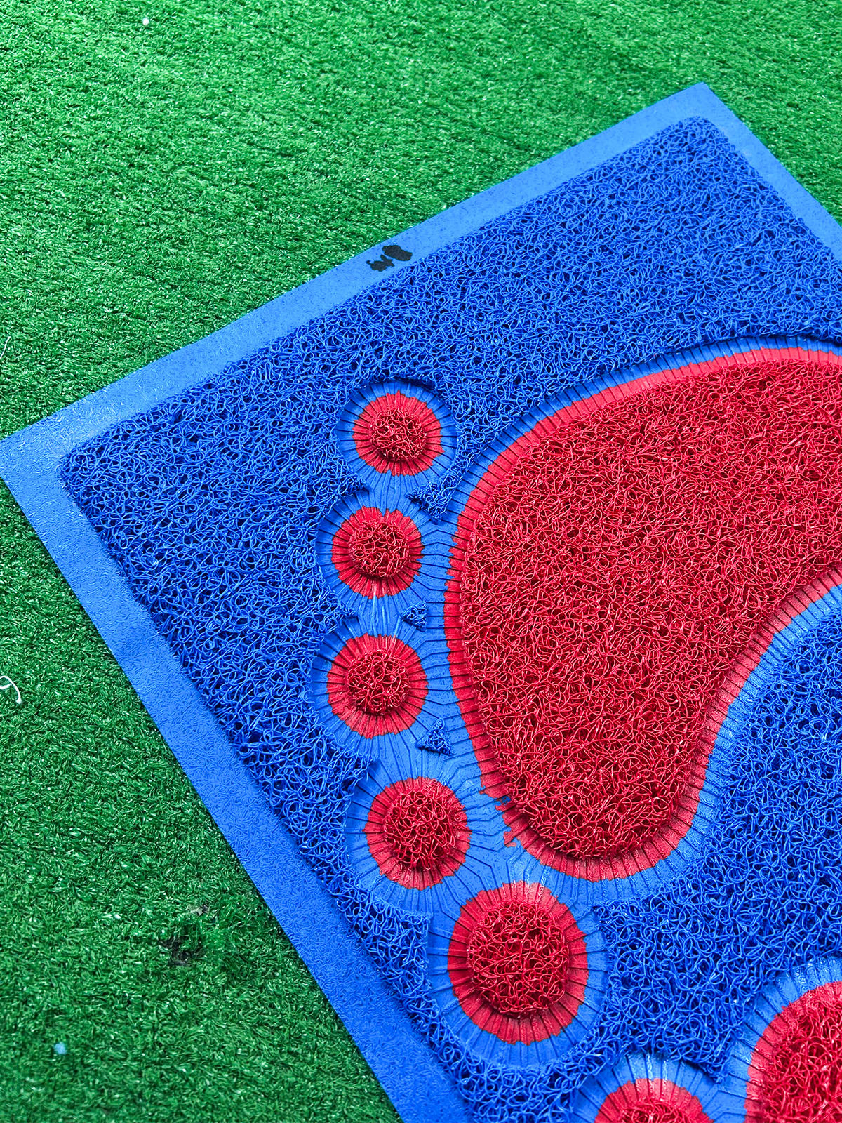 Anti-Slip Floor Mat 15" × 23" | Design 114