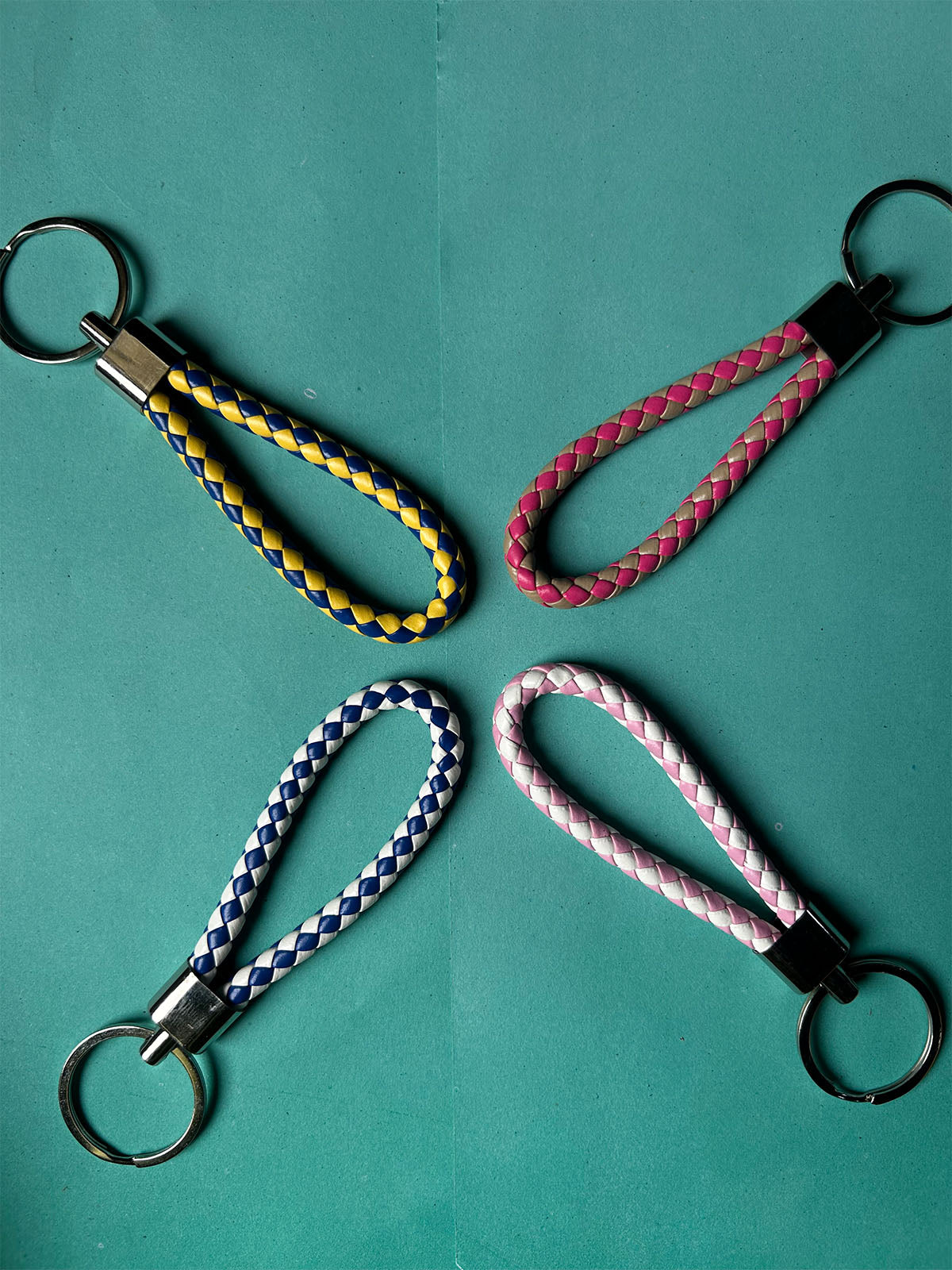 KC238 Pack of 4 Key Chain Multicolor