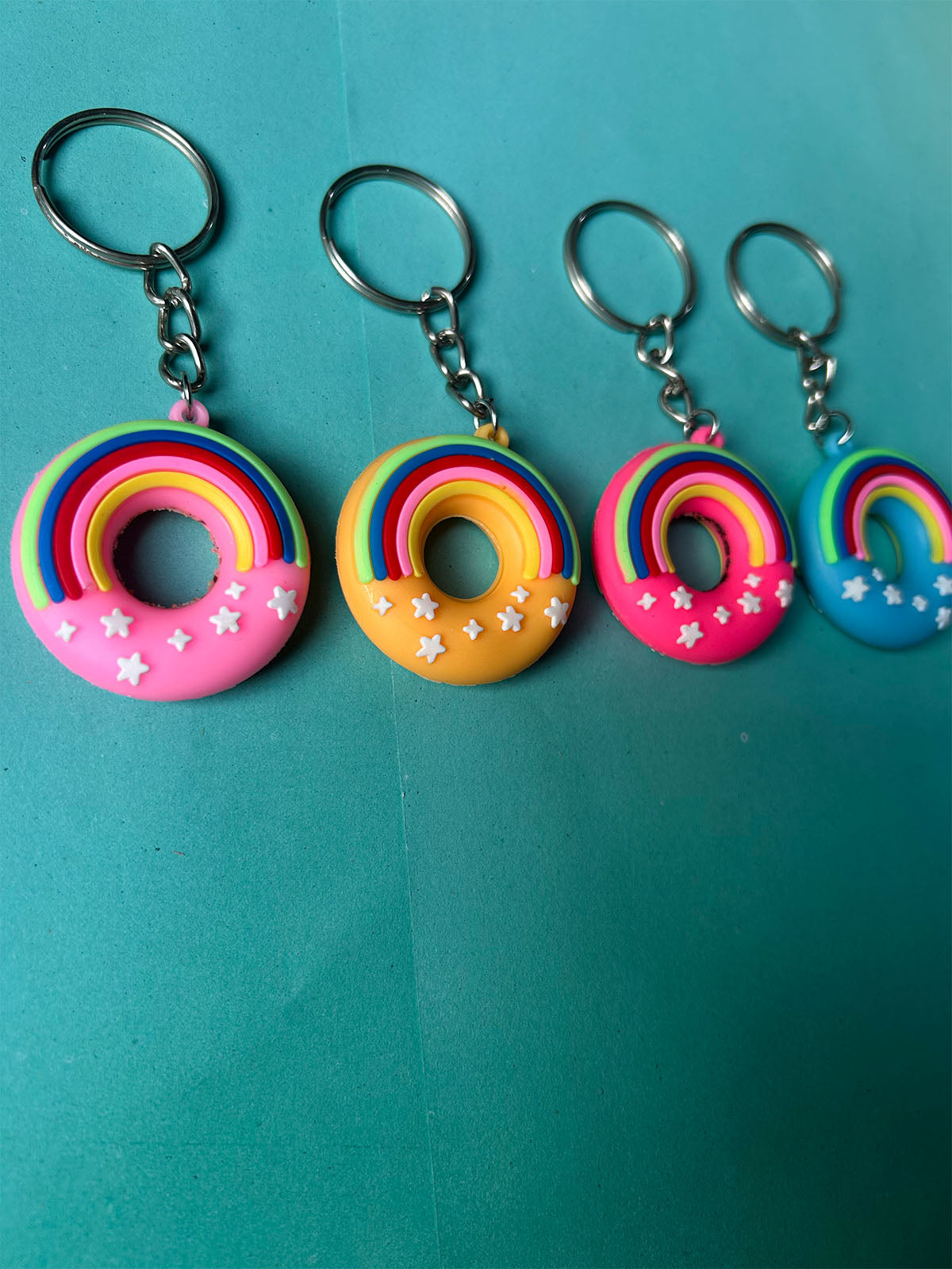 KC39 Pack of 4 Rainbow Key Chain Multicolor
