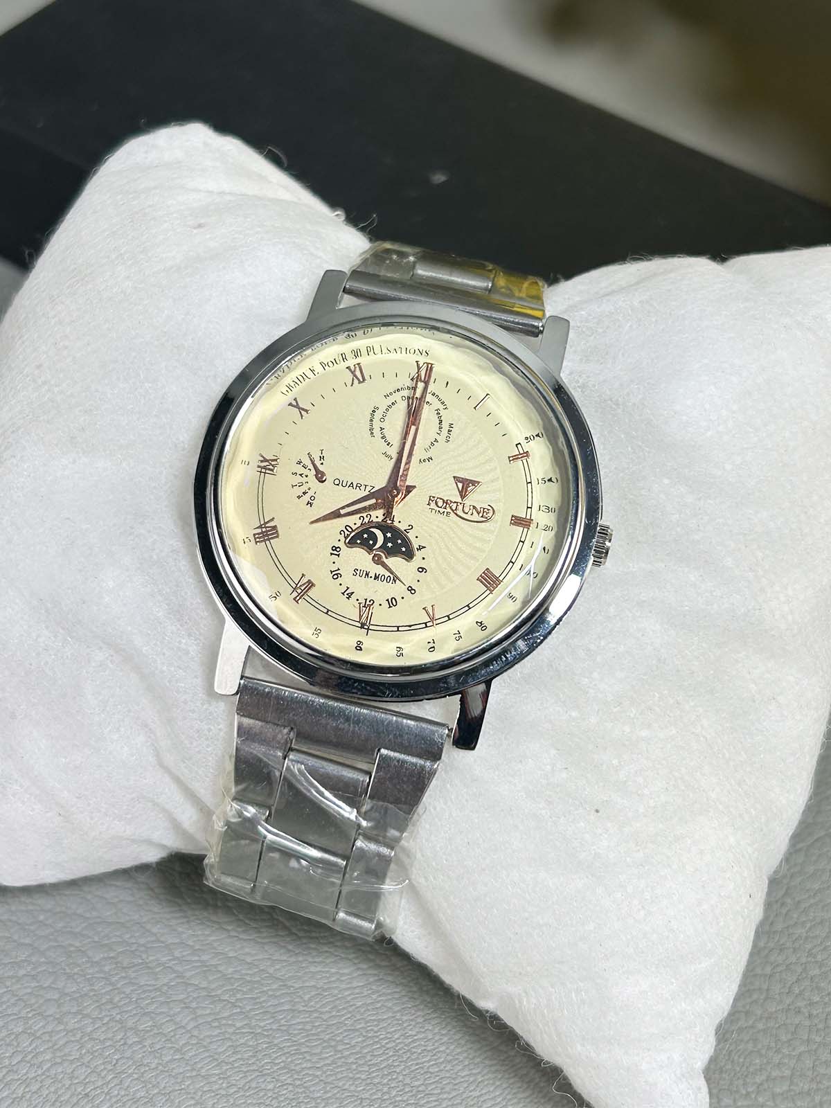 Silver Stainless Steel Watch For Men MW160