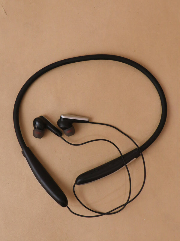 HE05 Wireless Neckband Headphones