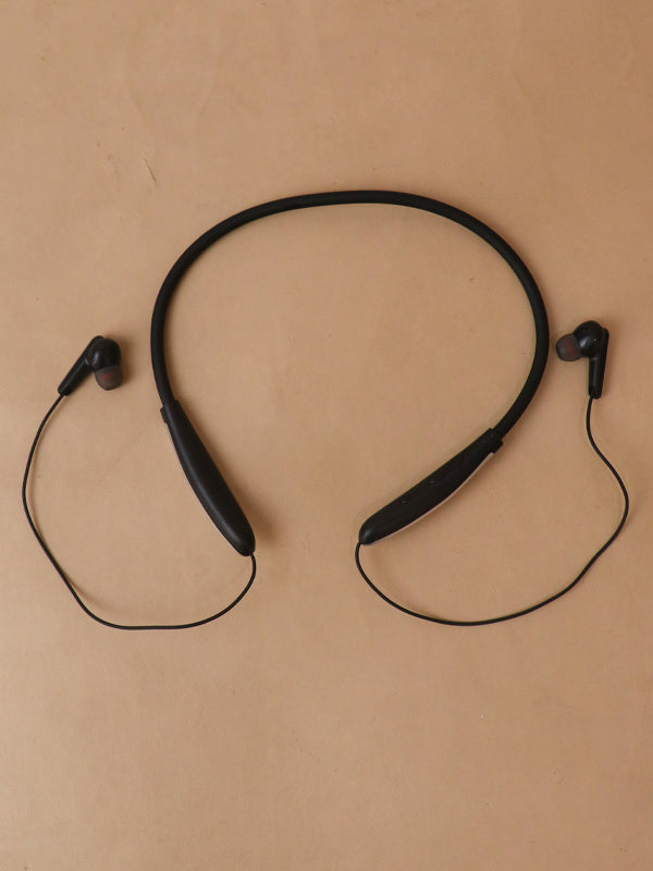 HE05 Wireless Neckband Headphones