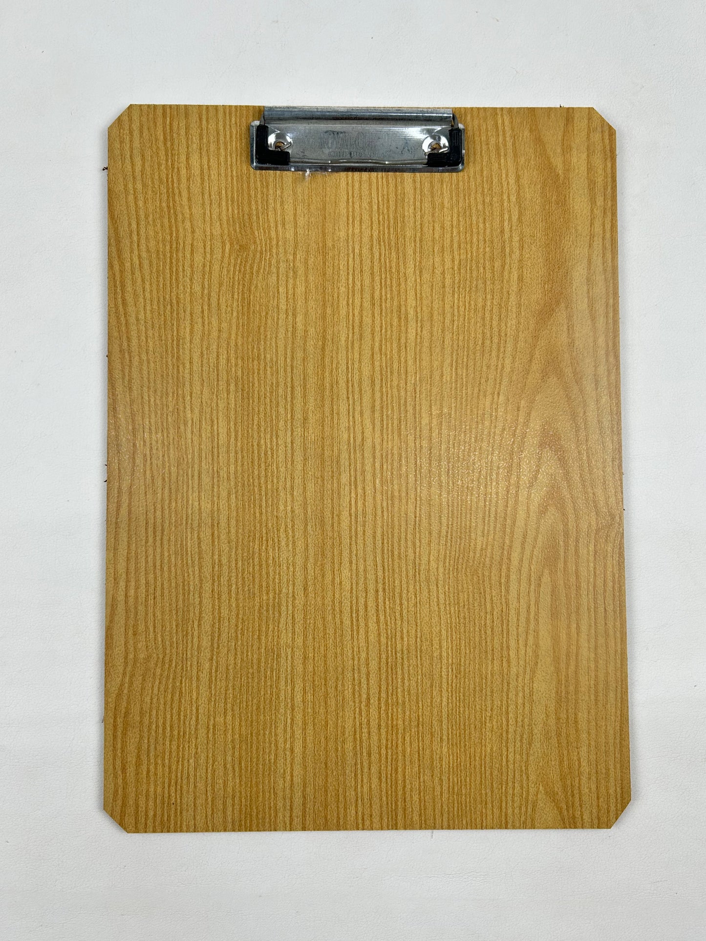 Clipboard with Secure Clip CB07