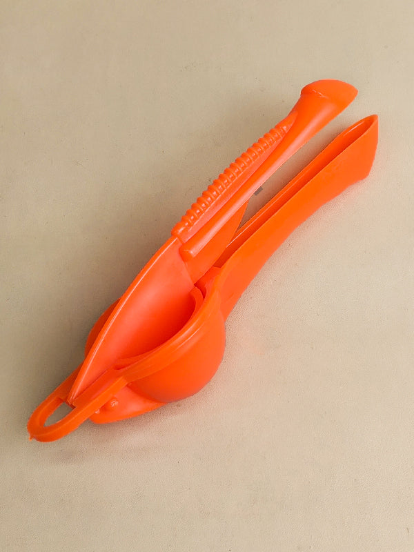 Plastic Lemon Squeezer Orange KIT-6