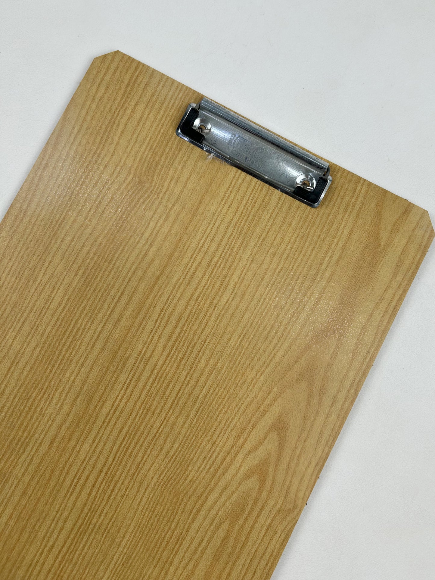 Clipboard with Secure Clip CB07