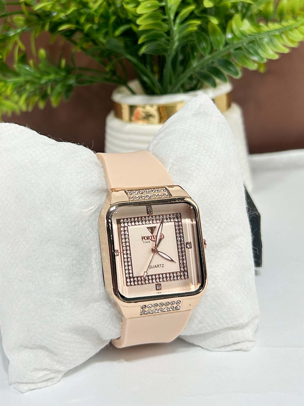 Brown Stylish Wrist Watch for Women WW146