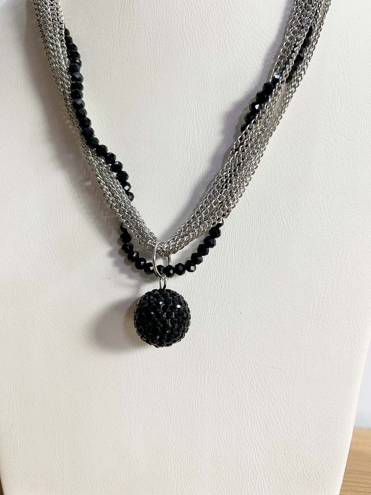 Vintage Beads Pendant Necklace WGN64