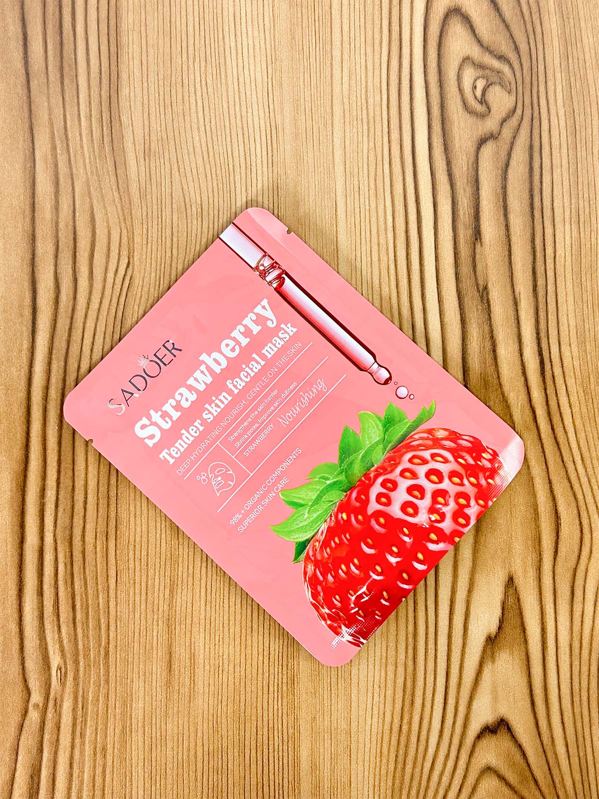 Pack of 3 Green Tea, Strawberry &Hyaluronic Acid Facial Sheet Mask C66