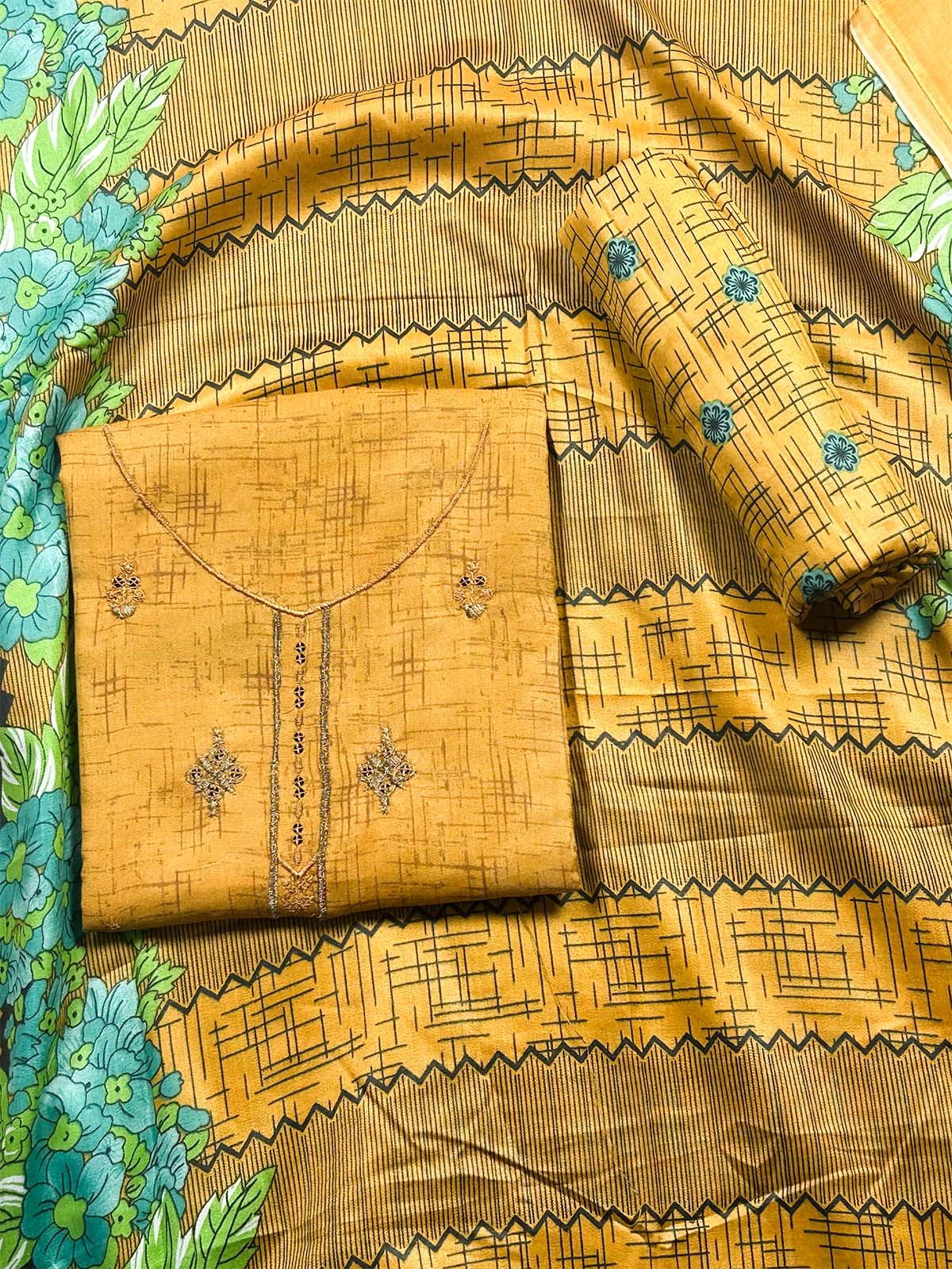 3Pcs Unstitched Digital Lawn Suit For Women WU260