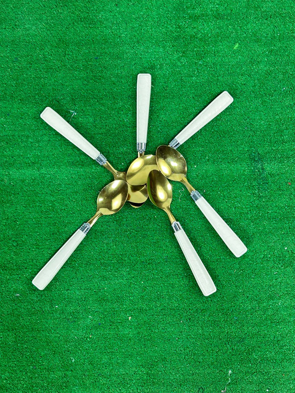 Pack of 6 Golden Table Spoons D84