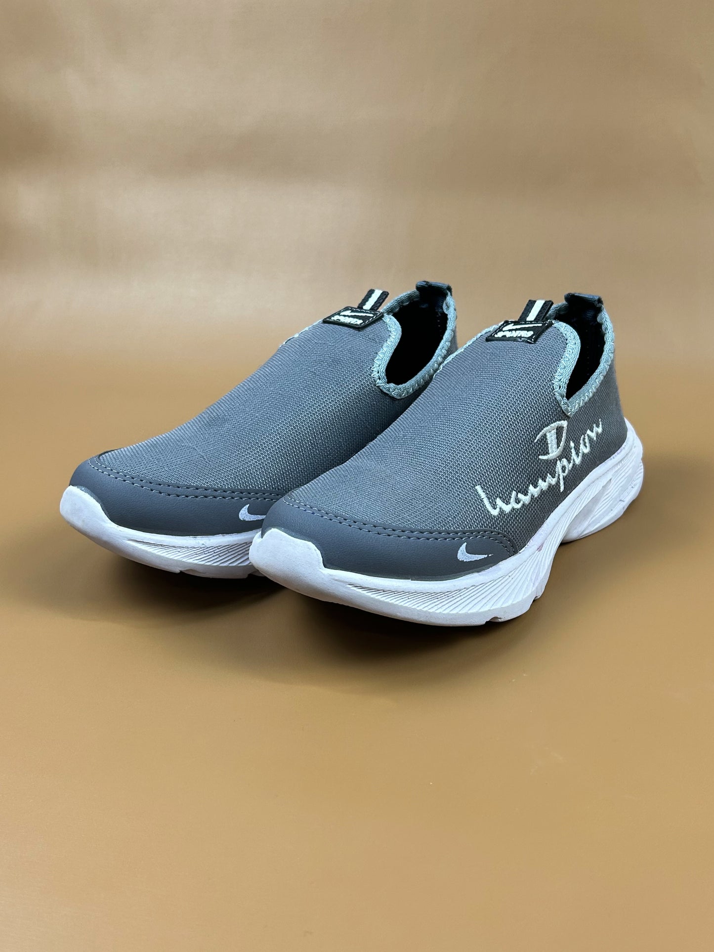 Grey Casual Sneakers For Men MJS110