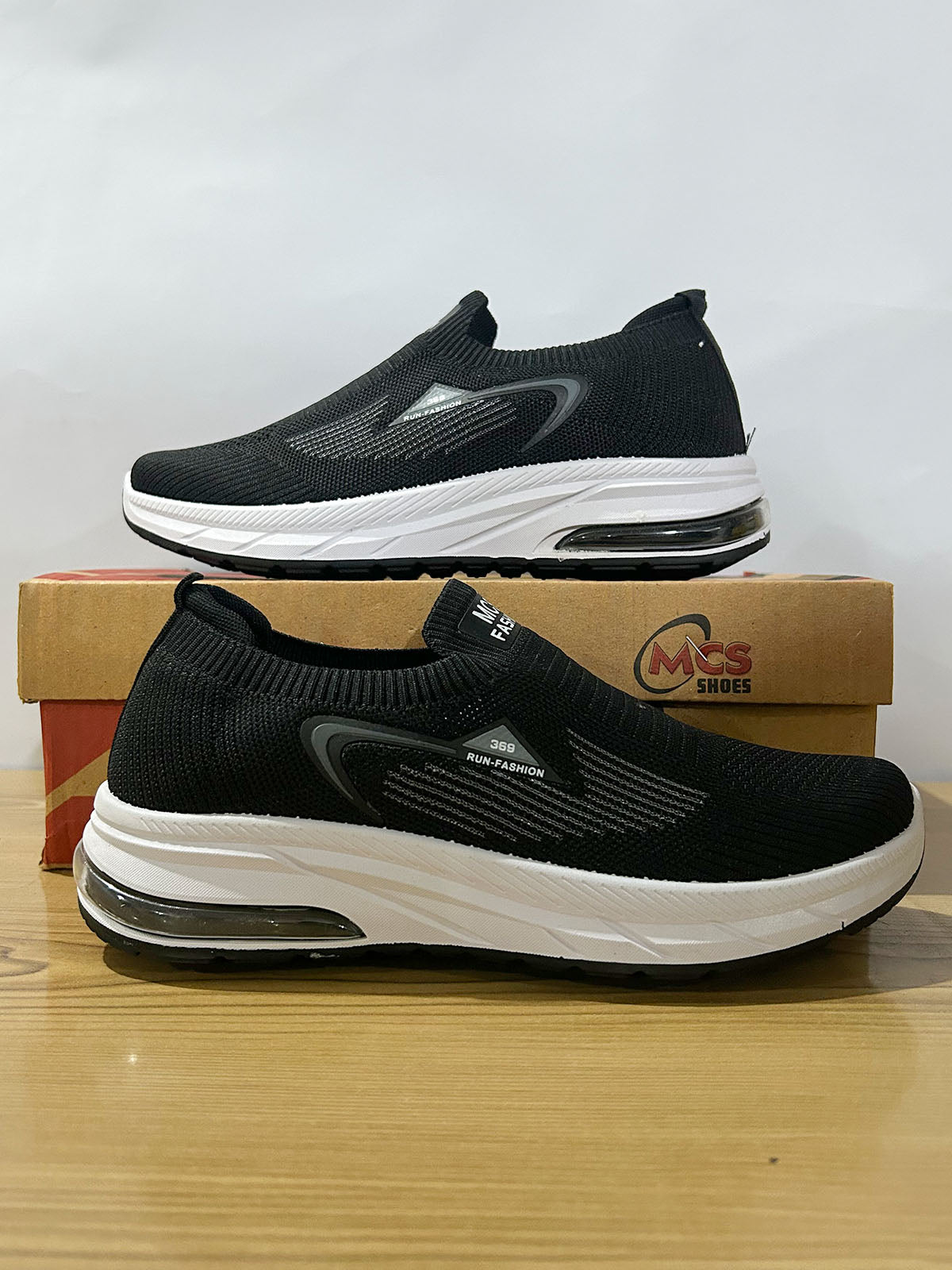 MCS Black Casual Sneakers For Men MJS222