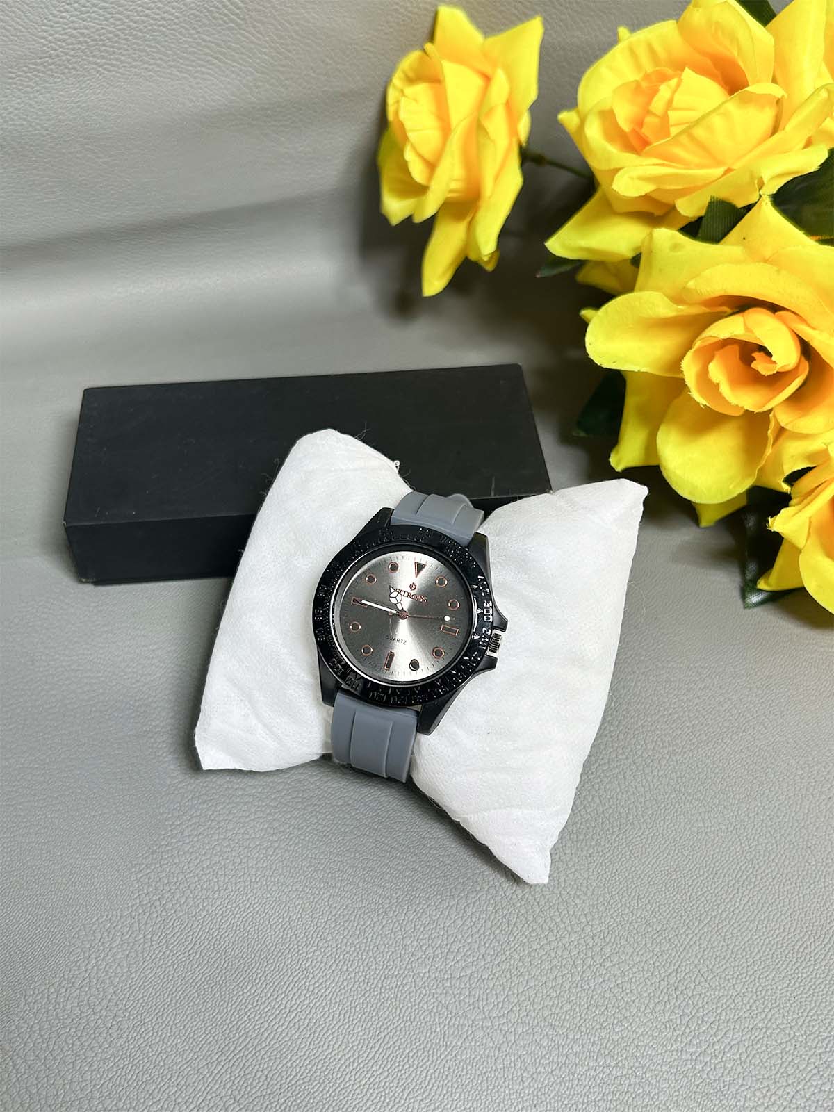 Grey Rubber Strap Watch For Men MW173