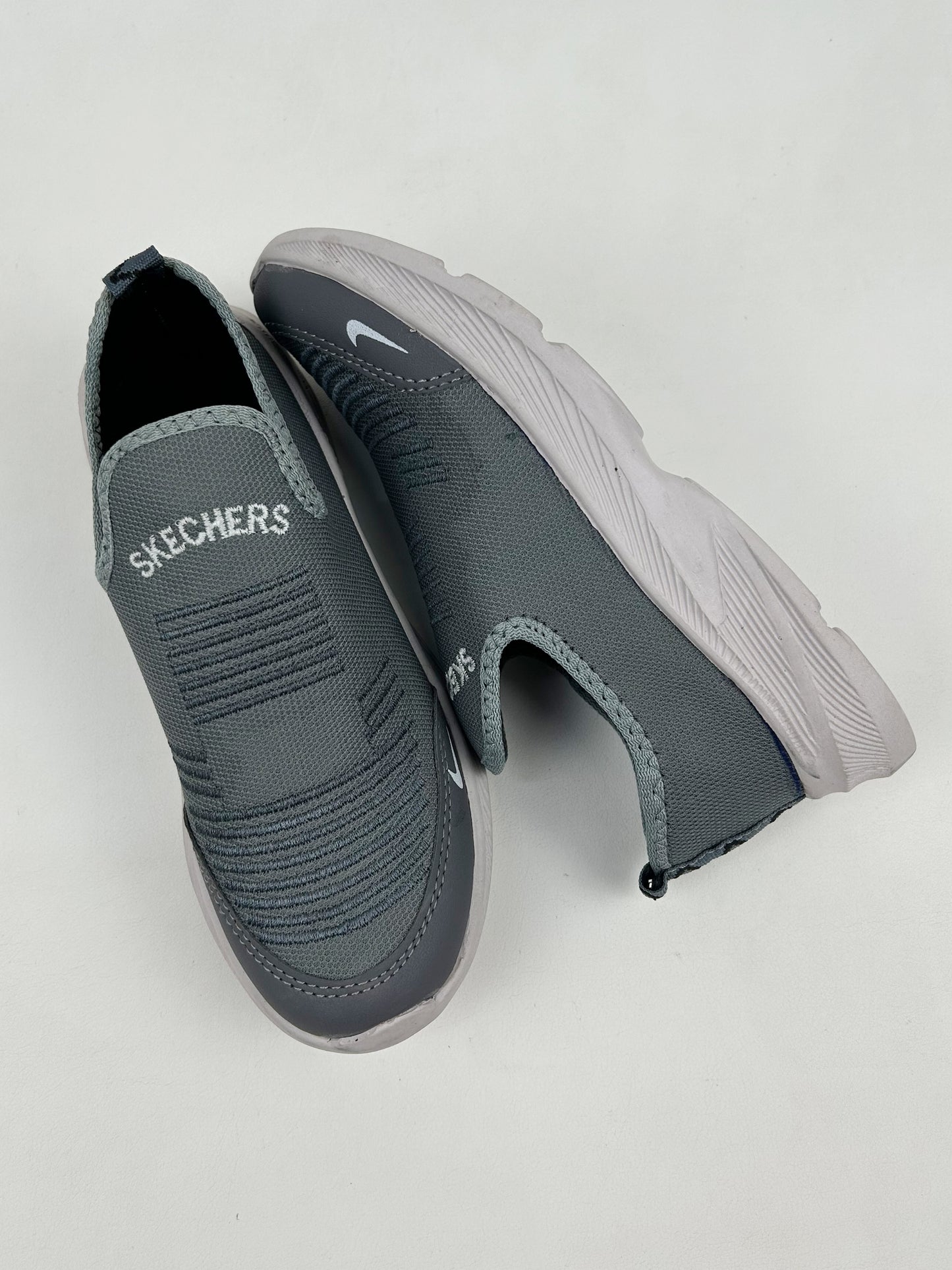 Grey Casual Sneakers For Men MJS113