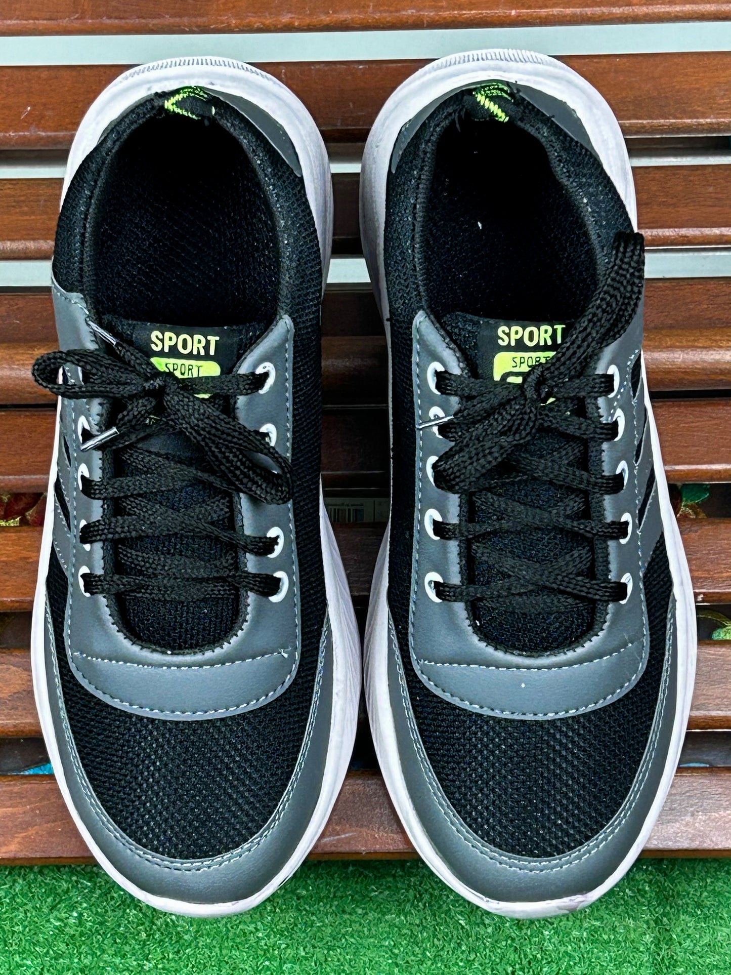 Grey Casual Sneakers For Men MJS125