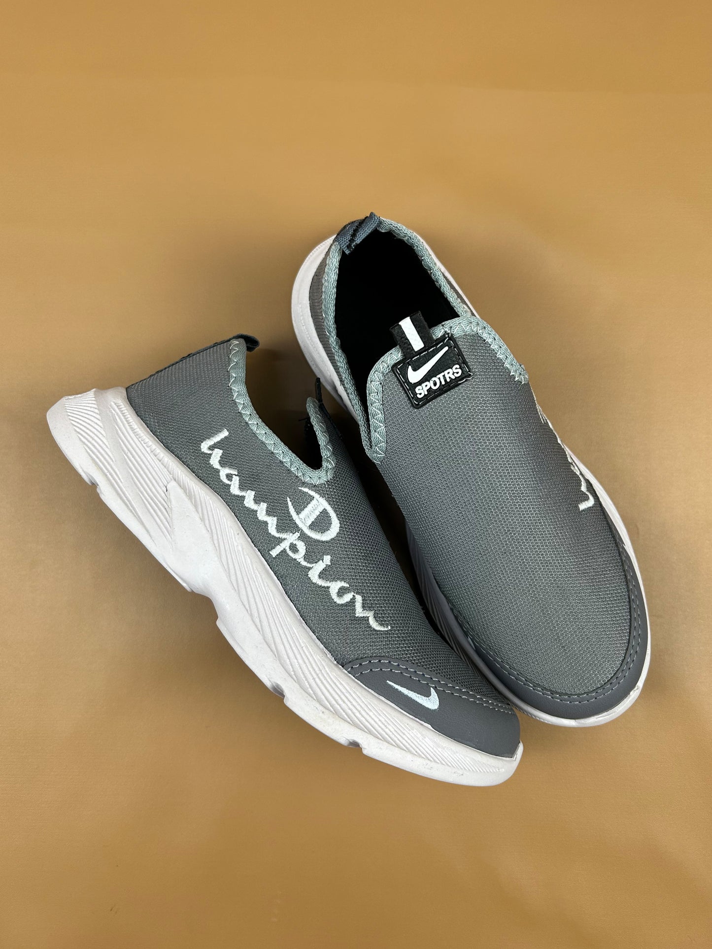 Grey Casual Sneakers For Men MJS110