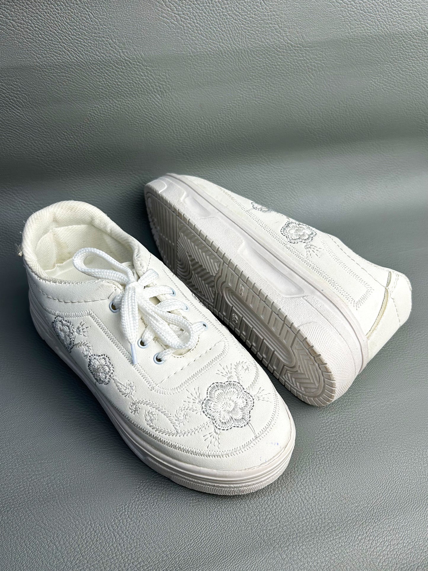 White Sneakers For Women/Girls GWS07