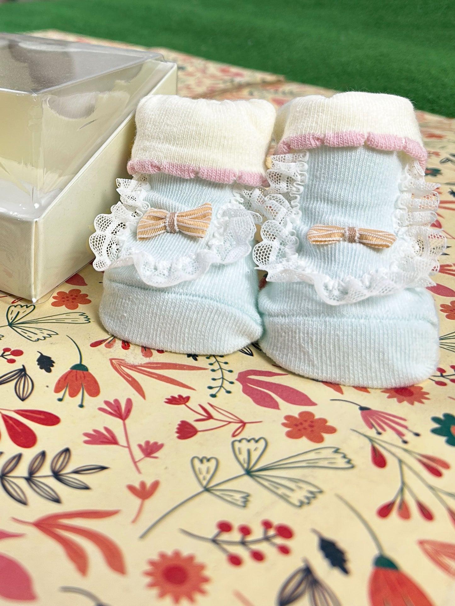 Floral Booties For Newborn NB07