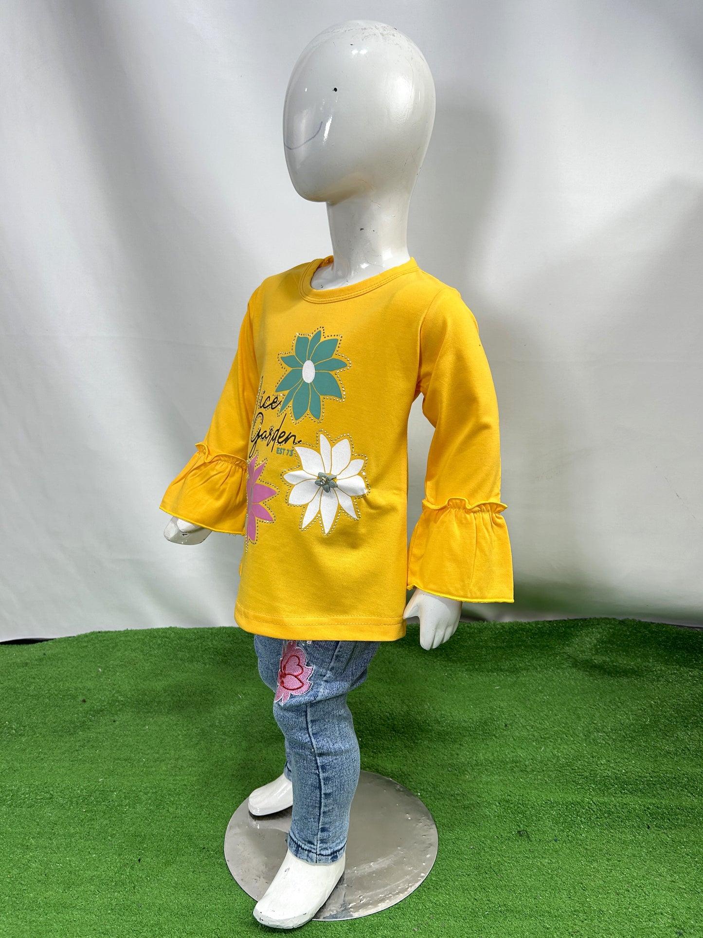 1Yrs - 4Yrs Full Sleeves Girls T-Shirt Aster Flower Yellow