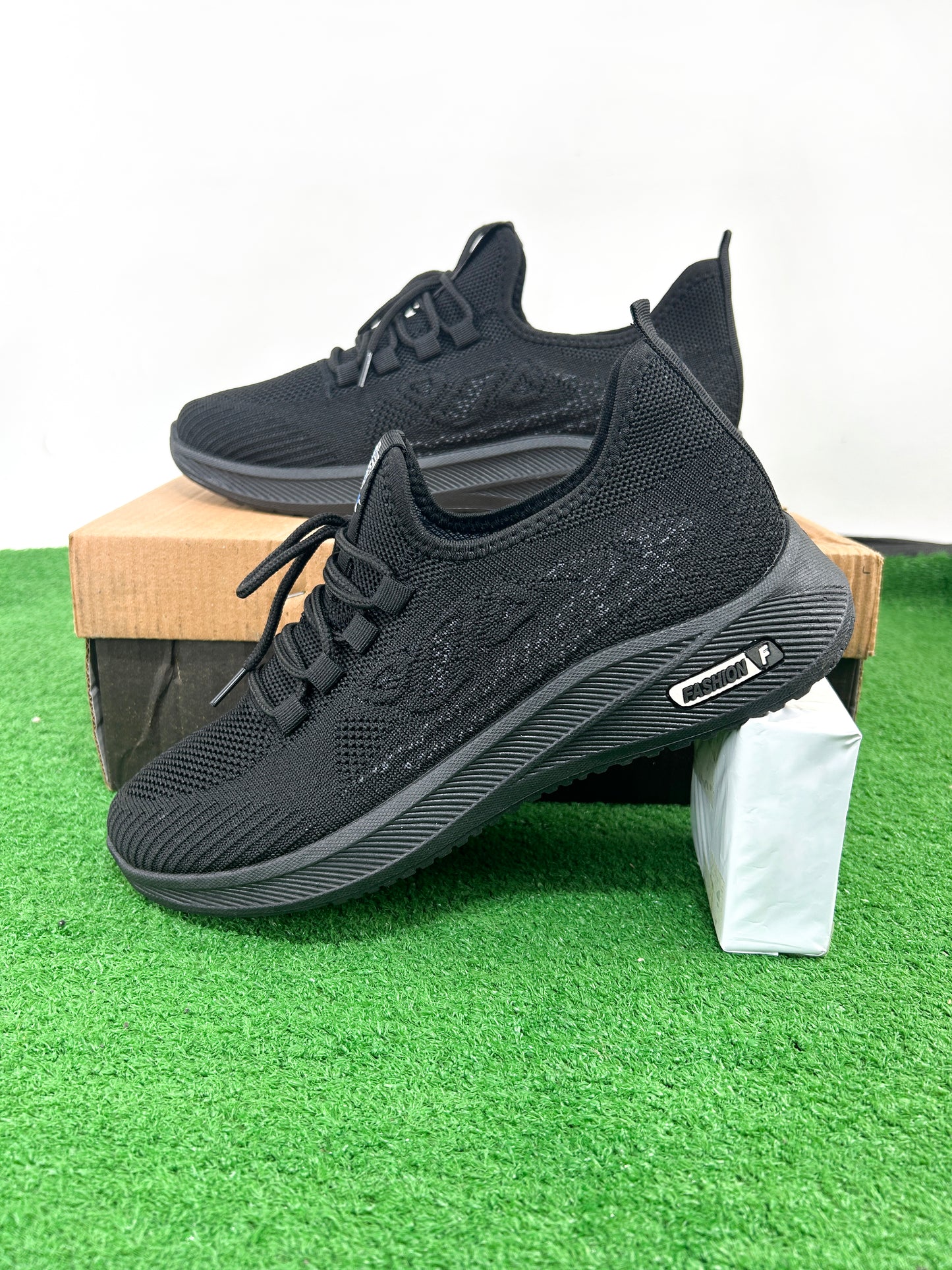 Black Casual Sneakers For Men MJS130