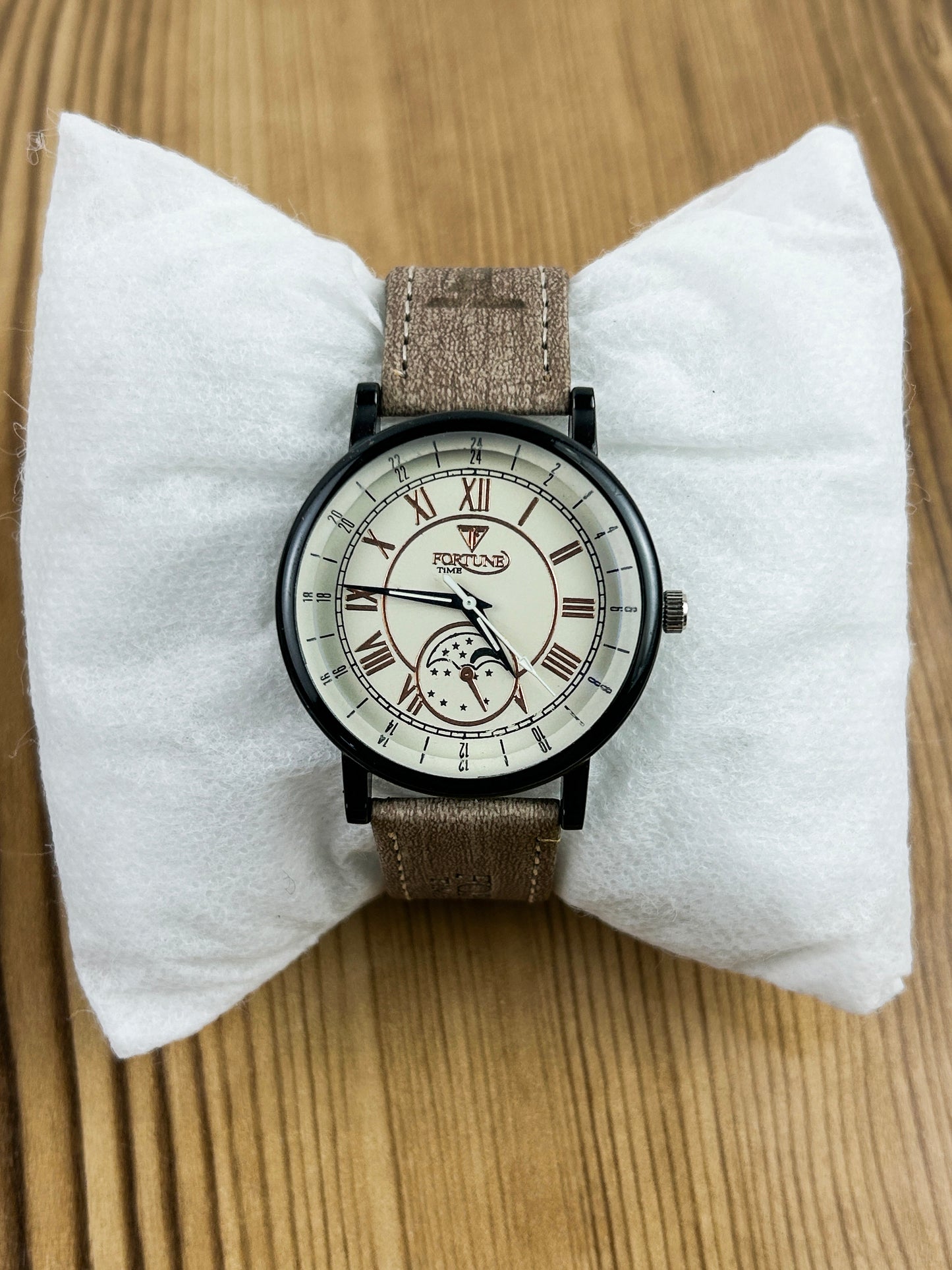 Light Brown Strap Watch For Men MW136