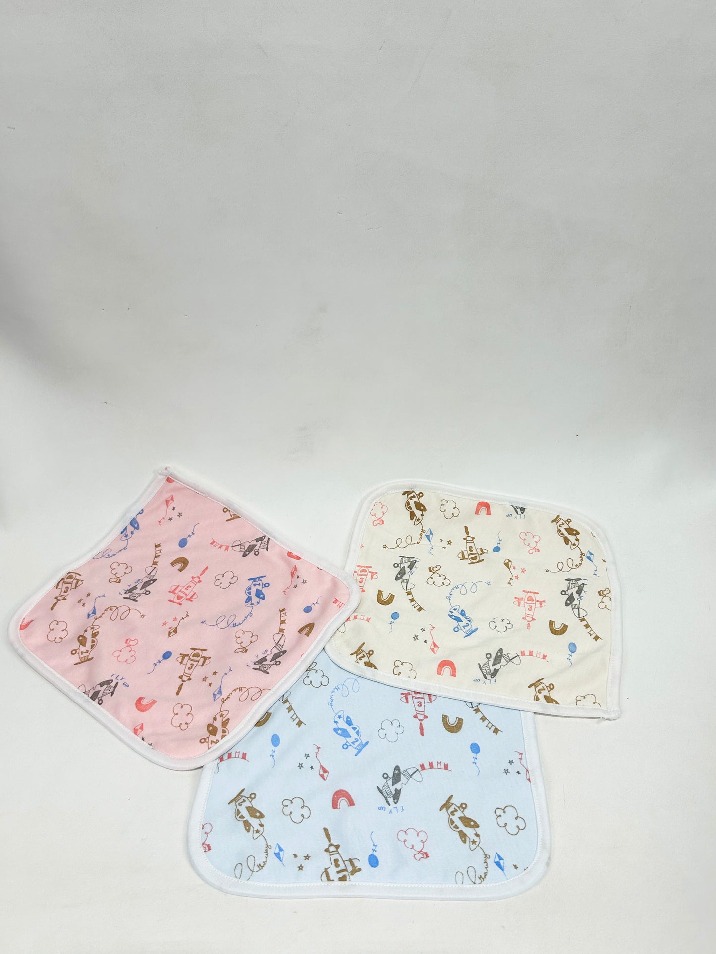 Multicolor & Multidesign Pack Of 3 Napkins For Newborn D-15