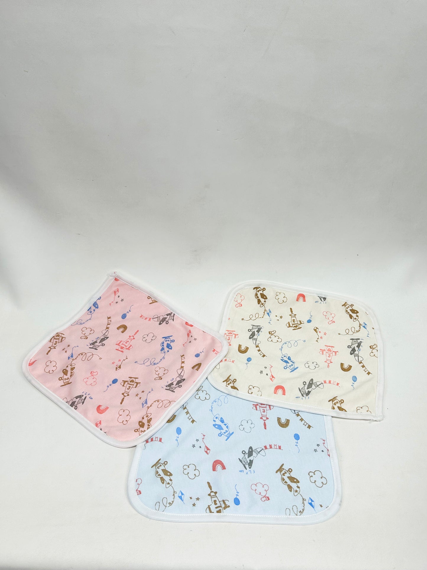 Multicolor & Multidesign Pack Of 3 Napkins For Newborn D-15