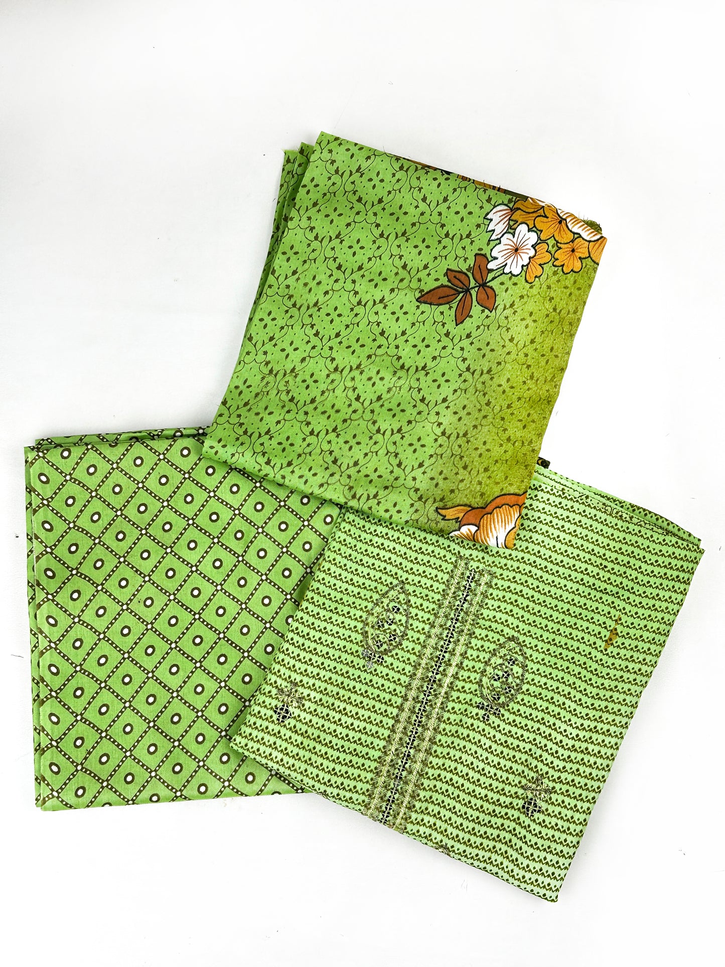 3Pcs Unstitched Digital Lawn Suit For Women WU124