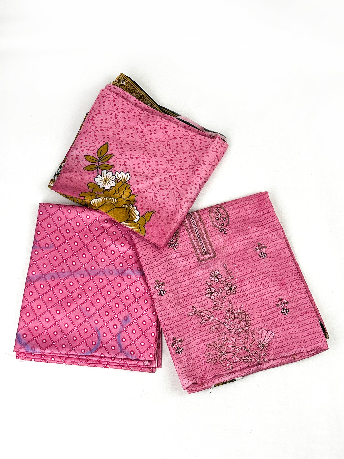 3Pcs Unstitched Digital Lawn Suit For Women WU121
