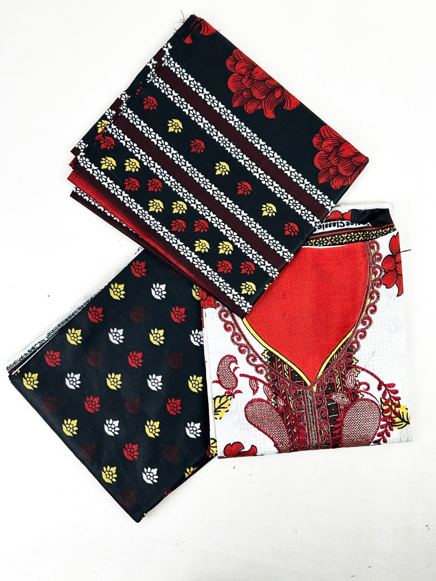 3Pcs Unstitched Digital Lawn Suit For Women WU137