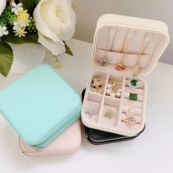 One Piece Jewellery Organizer Box with Zipper Pink
