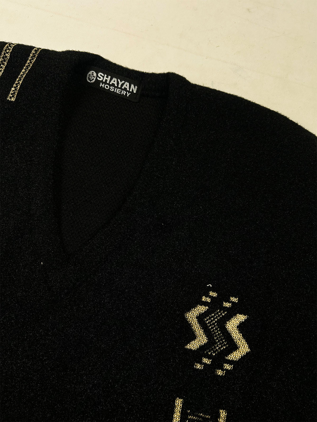 Black & Gold Signature V-Neck Full Sleeves Sweater For Men MSW88