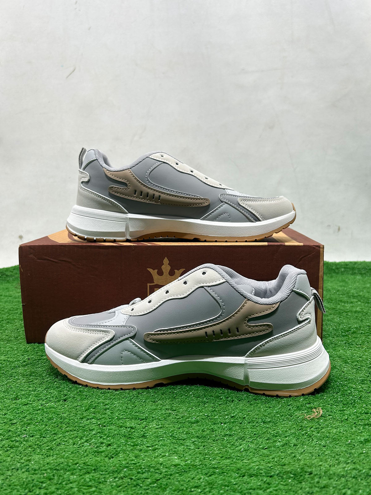 Light Grey Casual Sneakers For Men MJS217