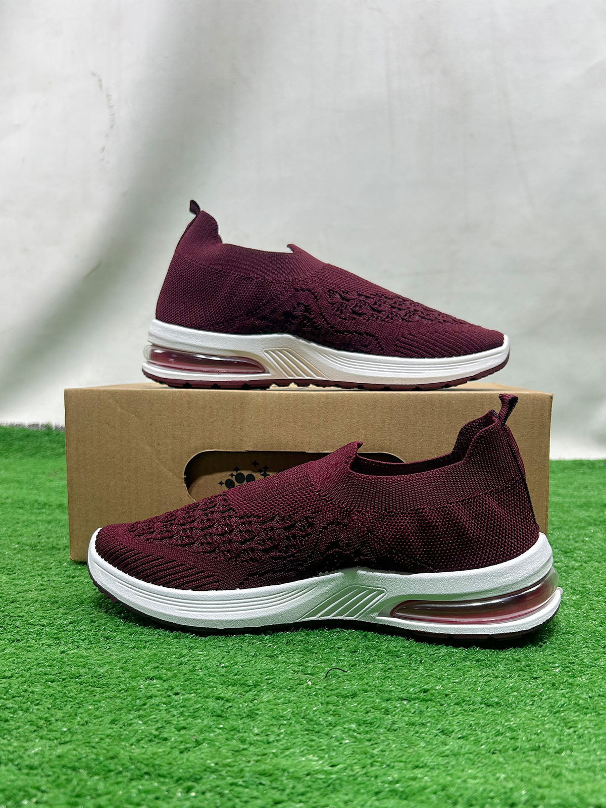 Maroon Sneakers For Women/Girls GWS61