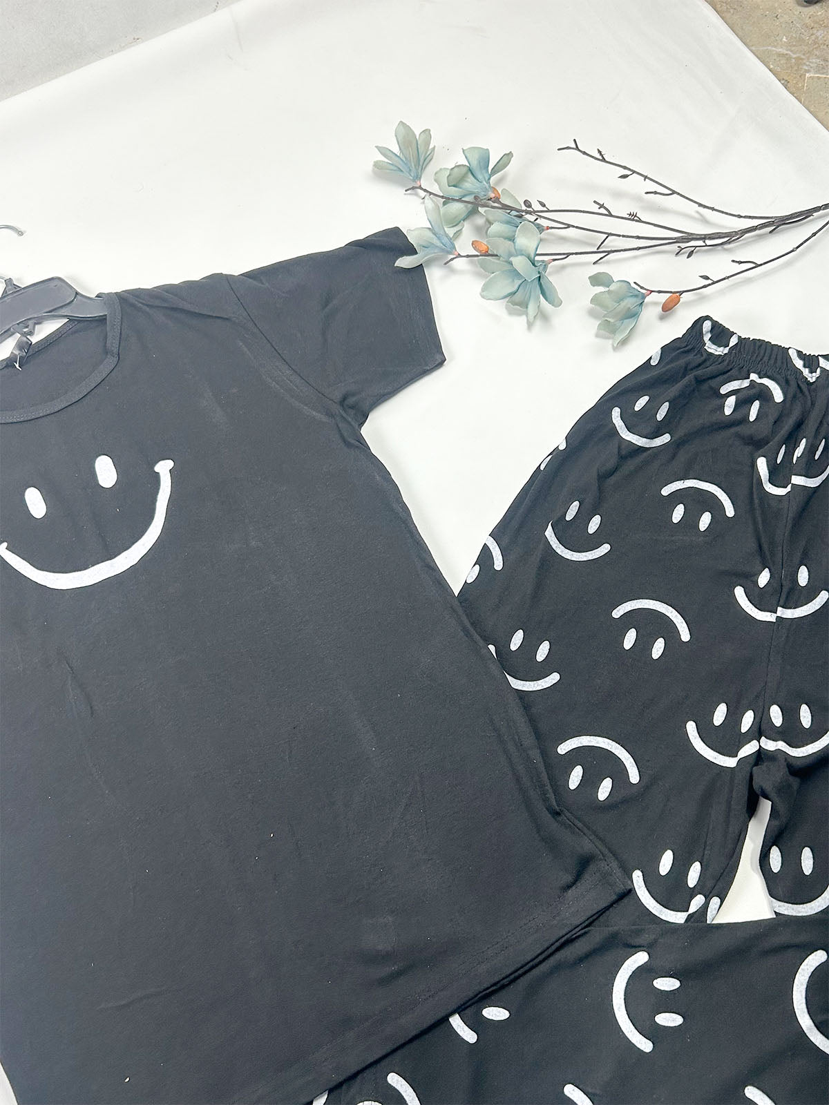 Smiley Black Night Suit For Women/Girls WNS78