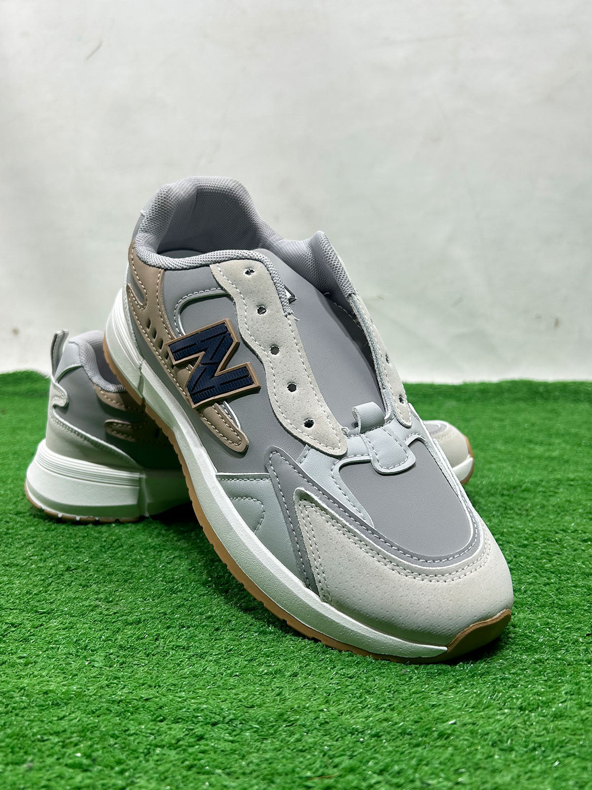 Light Grey Casual Sneakers For Men MJS217