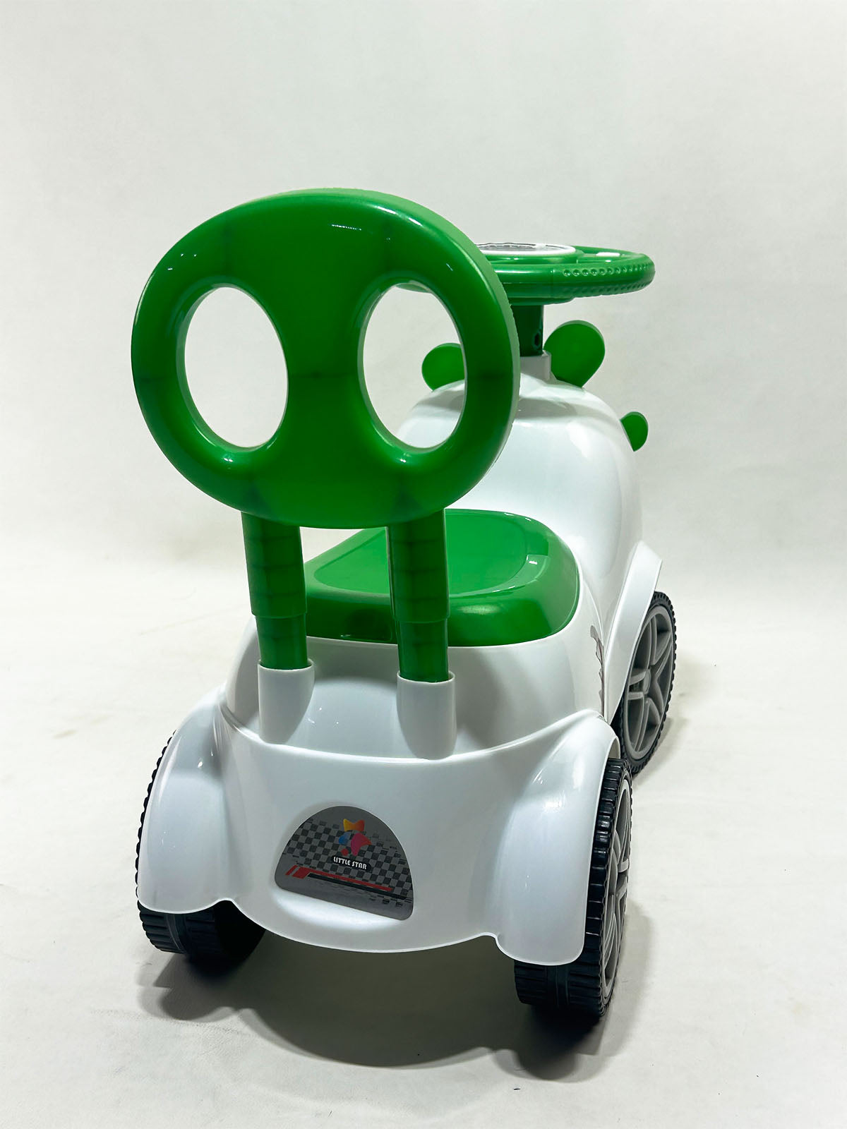 Smiling Ladybug Design Kids Ride-On Push Car with Steering Wheel – Green & White