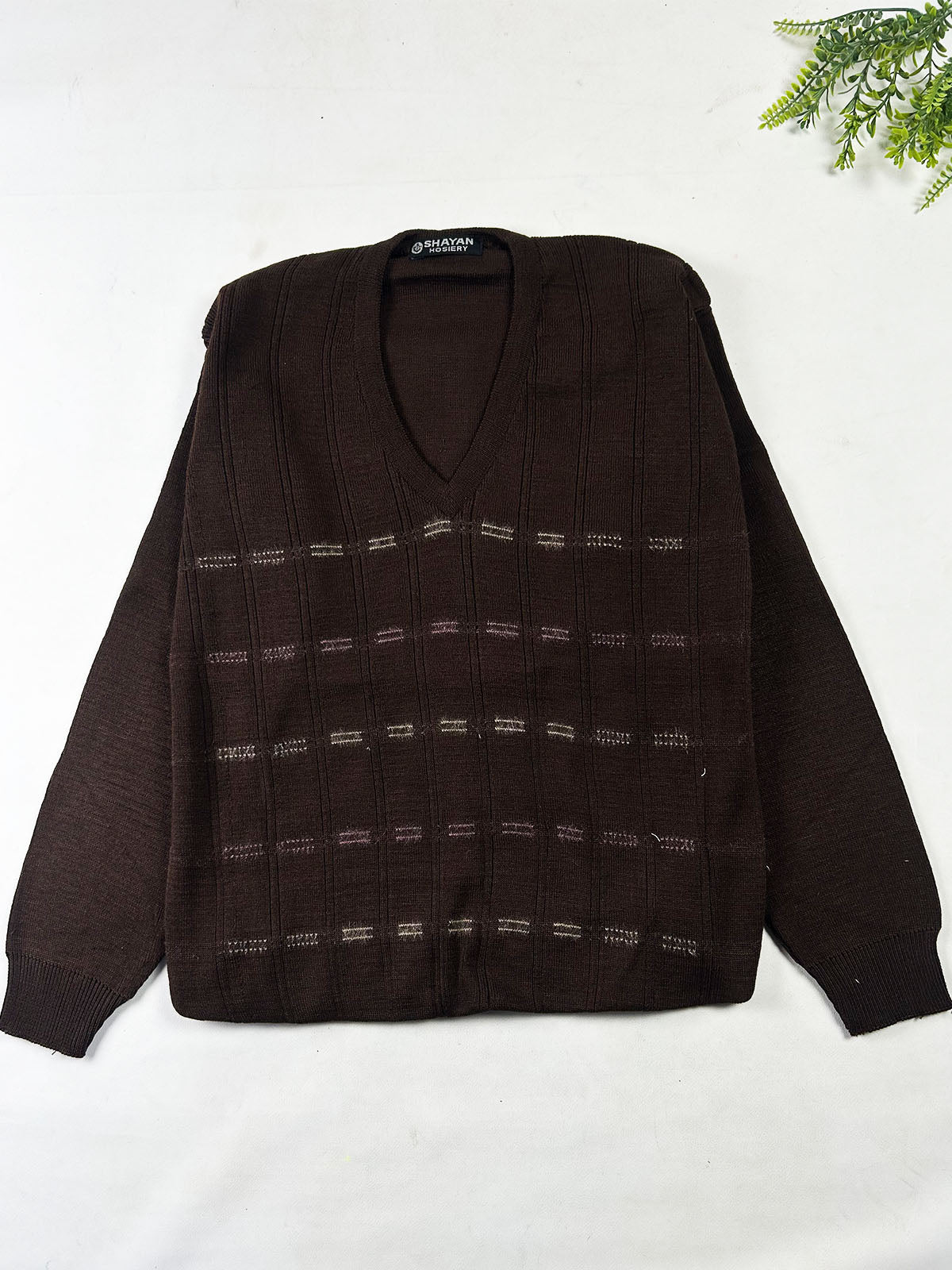 Heritage Midnight Espresso Textured V-Neck Sweater For Men MSW100