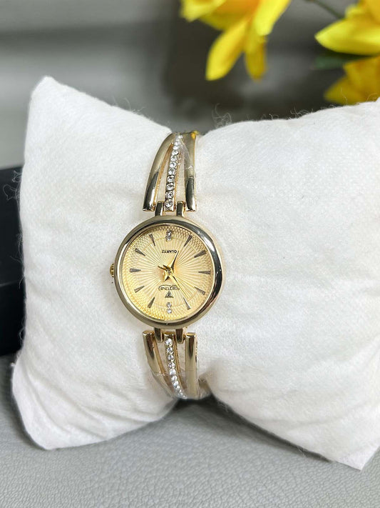 Golden Stylish Wrist Watch for Women WW78