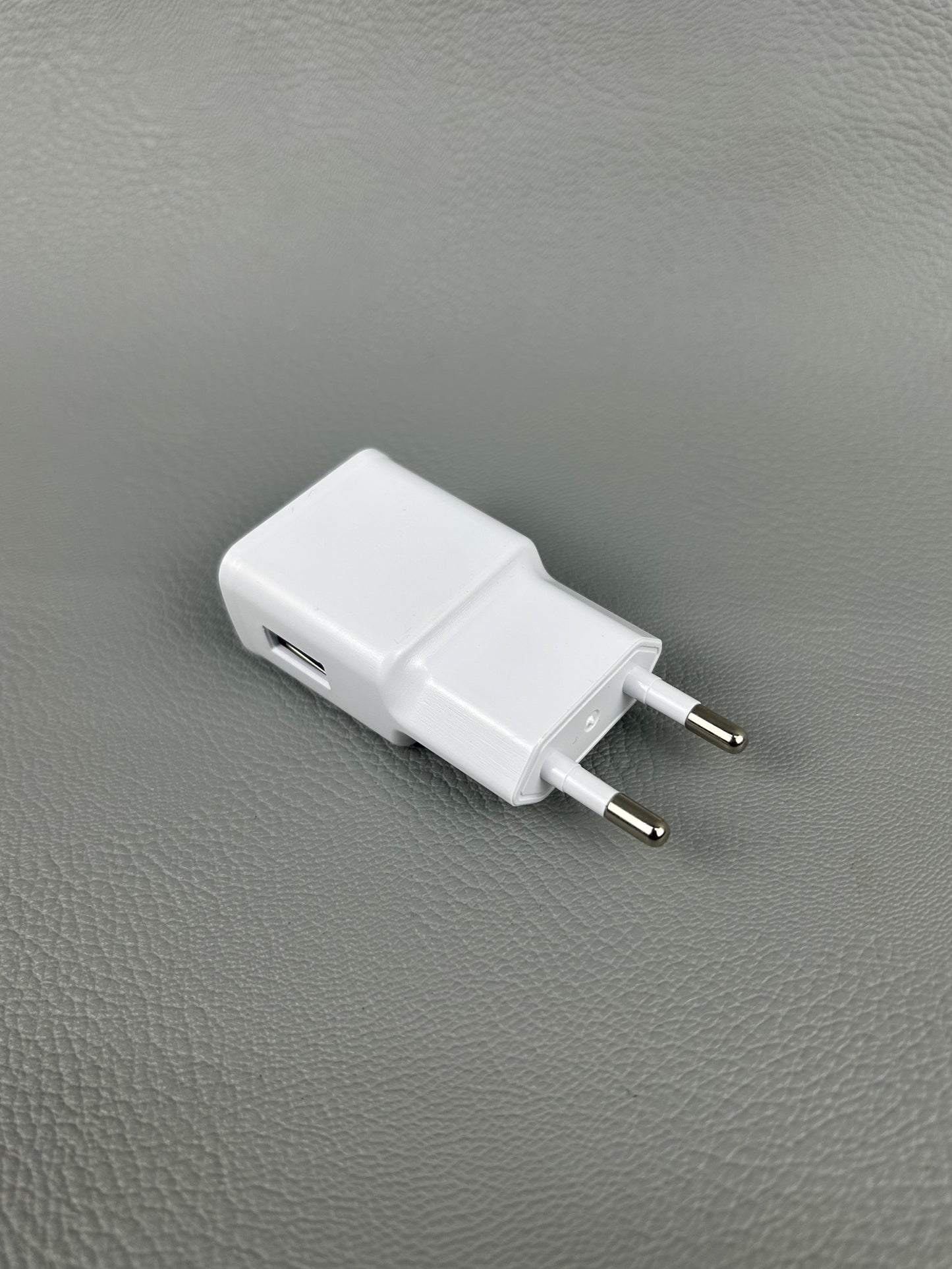 White Wall Charger Adapter 02