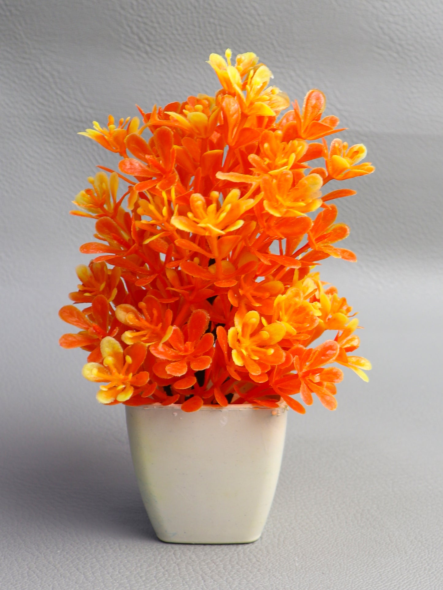 Artificial Flowers/Plants for Decorations with Plastic Pot 32 AFP01