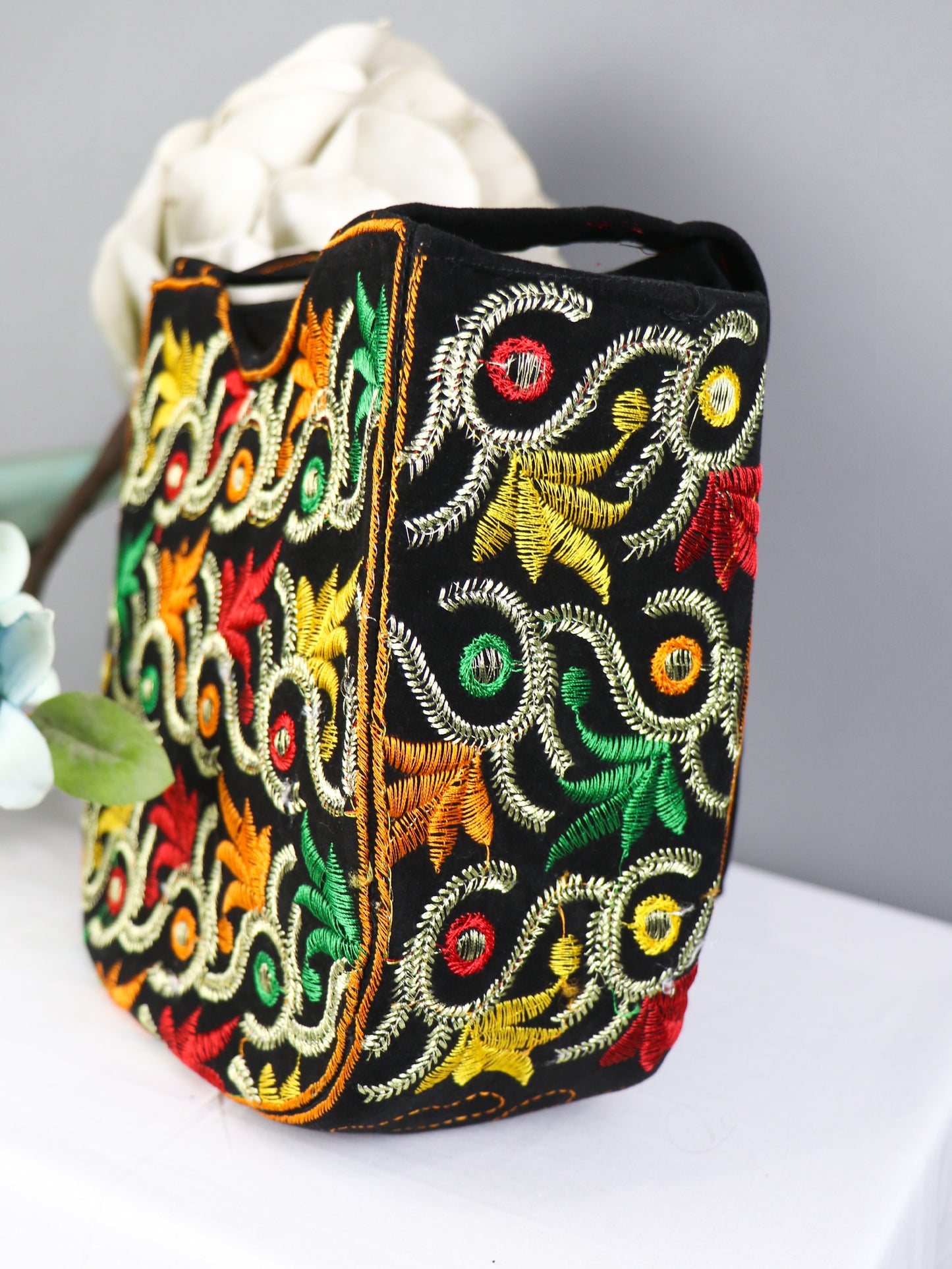Women's Traditional Handbag Flowers 01 - Multicolor