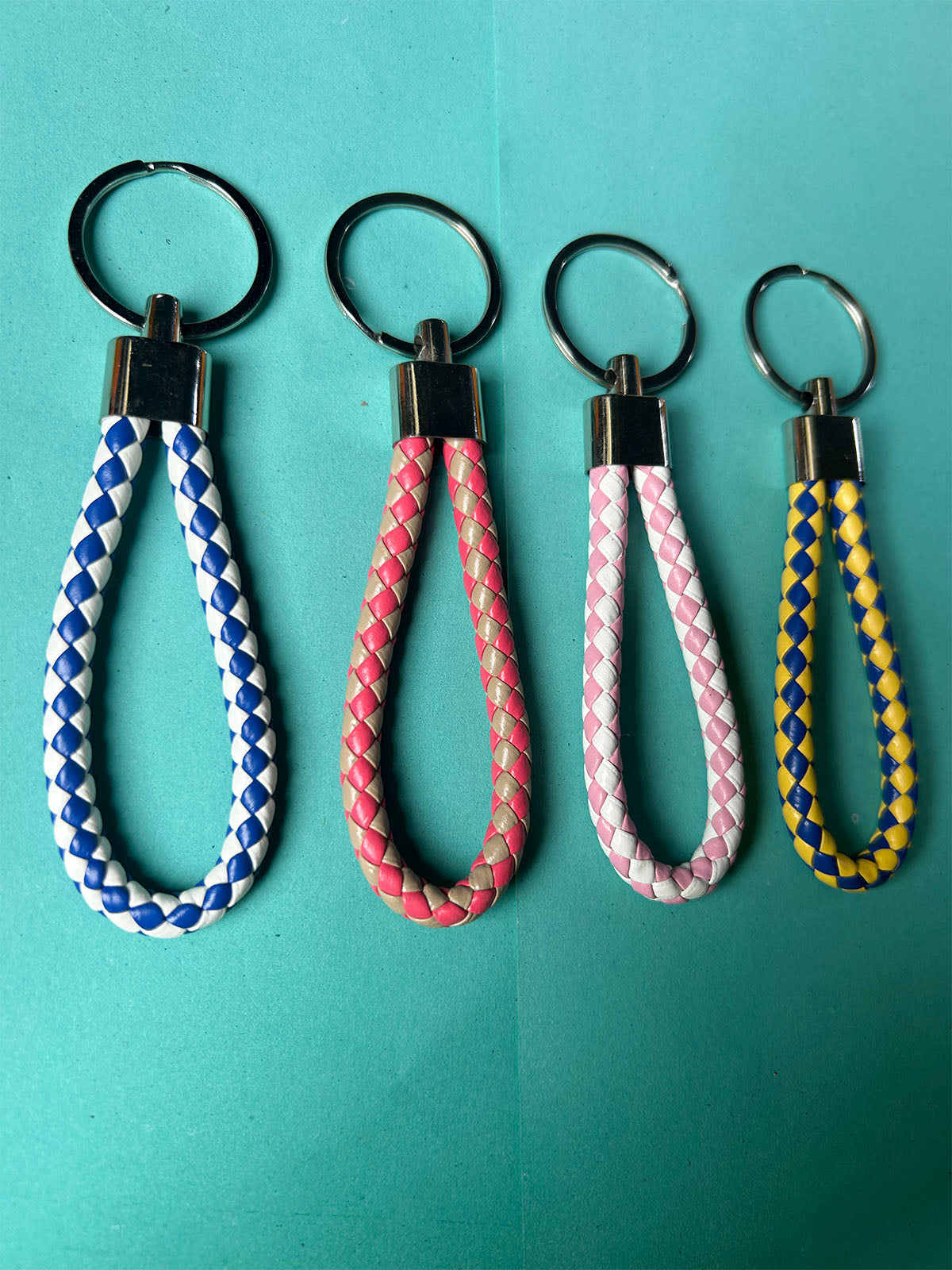 KC238 Pack of 4 Key Chain Multicolor