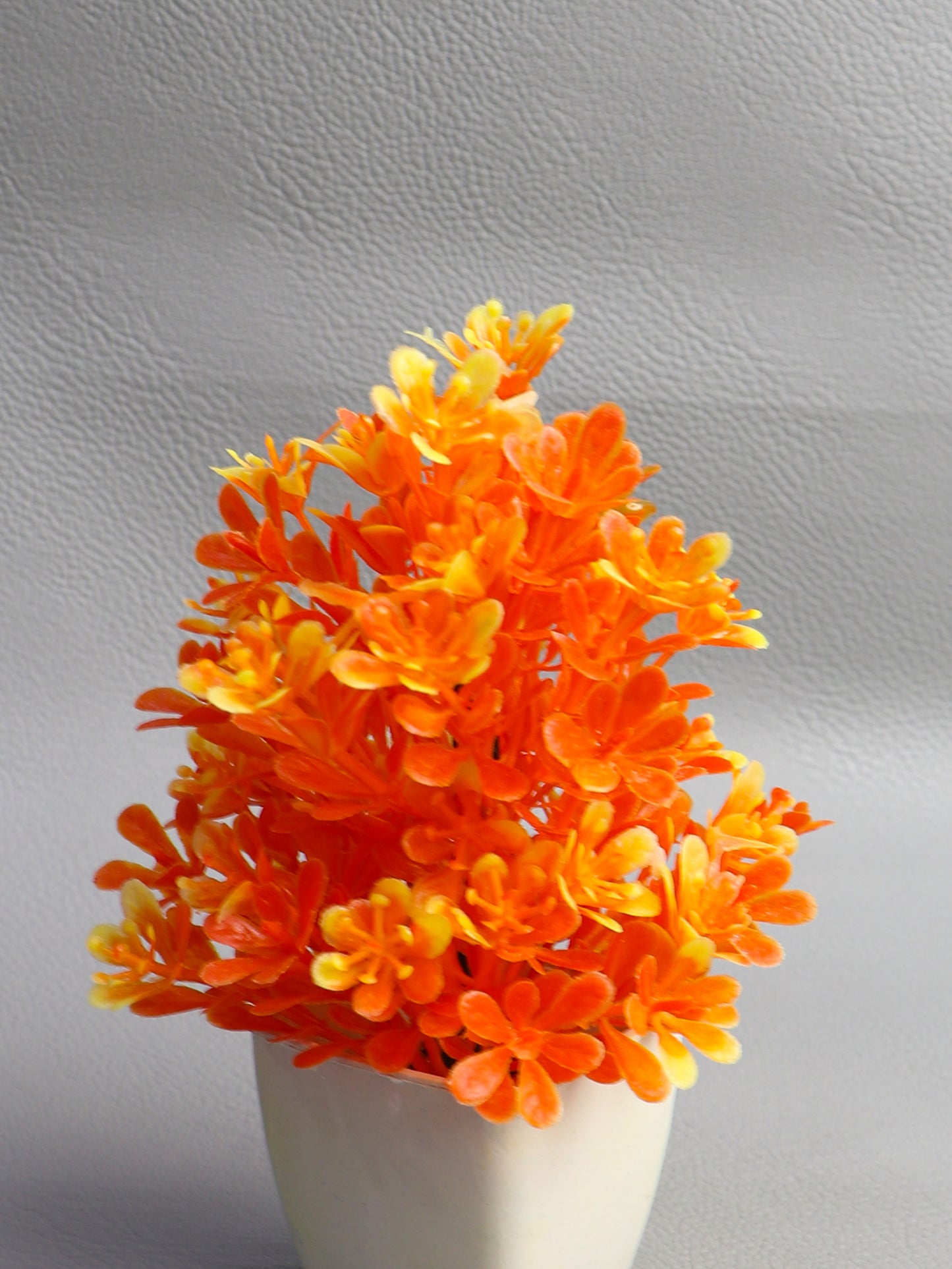 Artificial Flowers/Plants for Decorations with Plastic Pot 32 AFP01