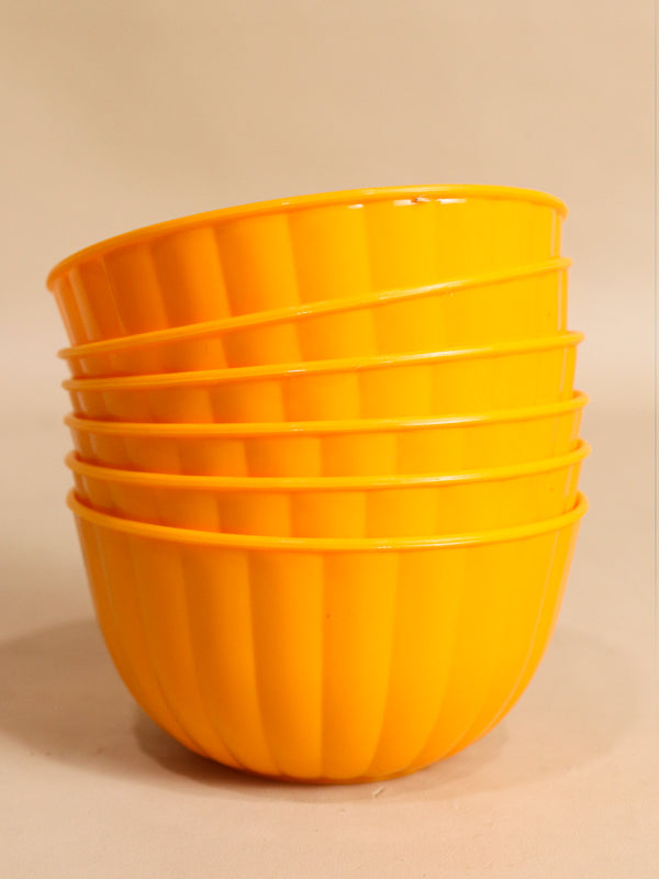 Yellow Pack Of 6 Plastic Bowls MB14