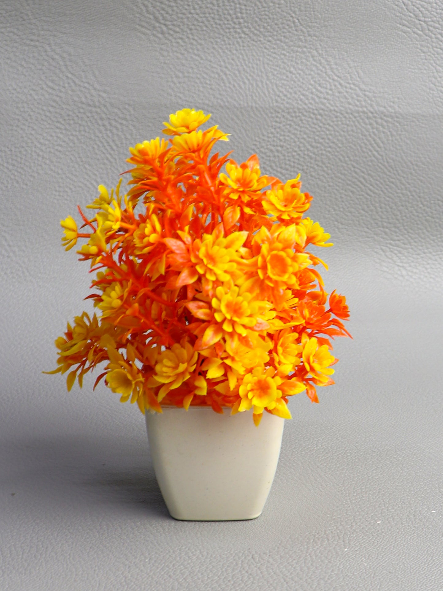 Artificial Flowers/Plants for Decorations with Plastic Pot 33 AFP01