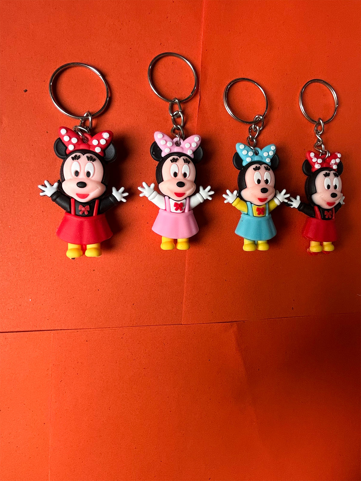 KC45 Pack of 4 Minnie Mouse Key Chain Multicolor