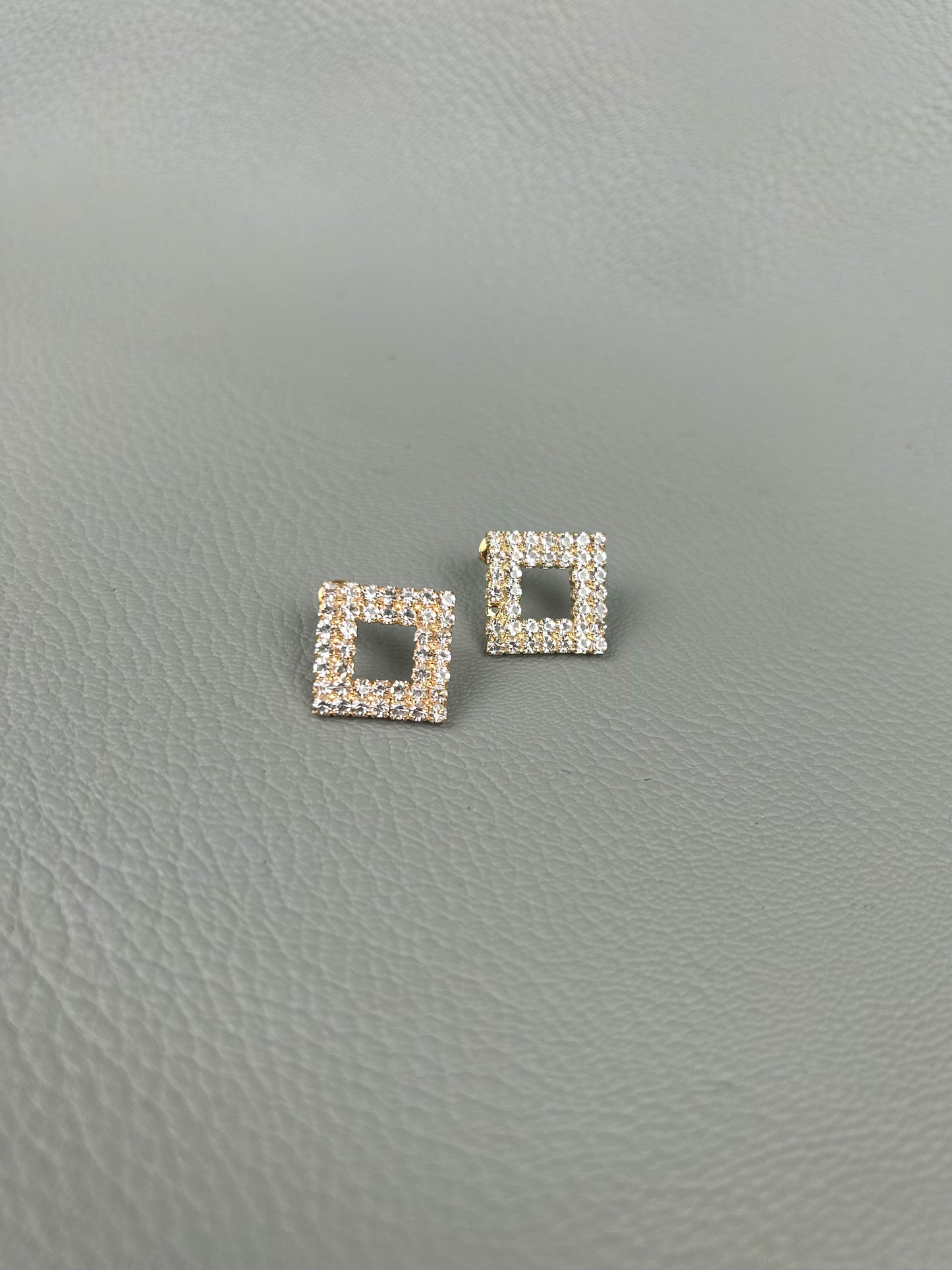 Golden Square Earrings For Women/Girls WER08