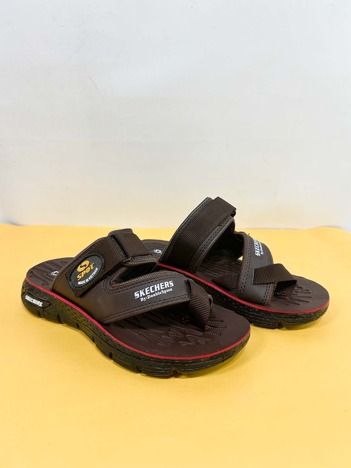 Brown Comfortable Slipper for Men MC94
