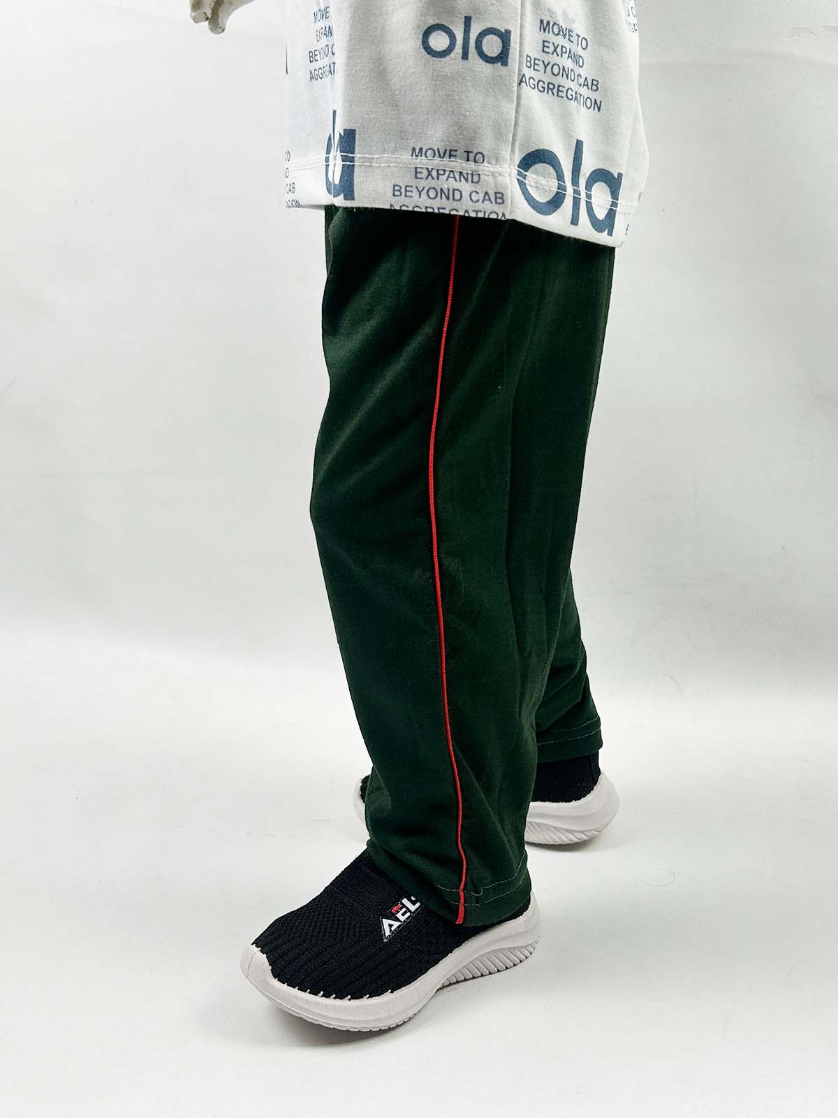 2Yrs - 5Yrs Green Trouser For Boys BT64